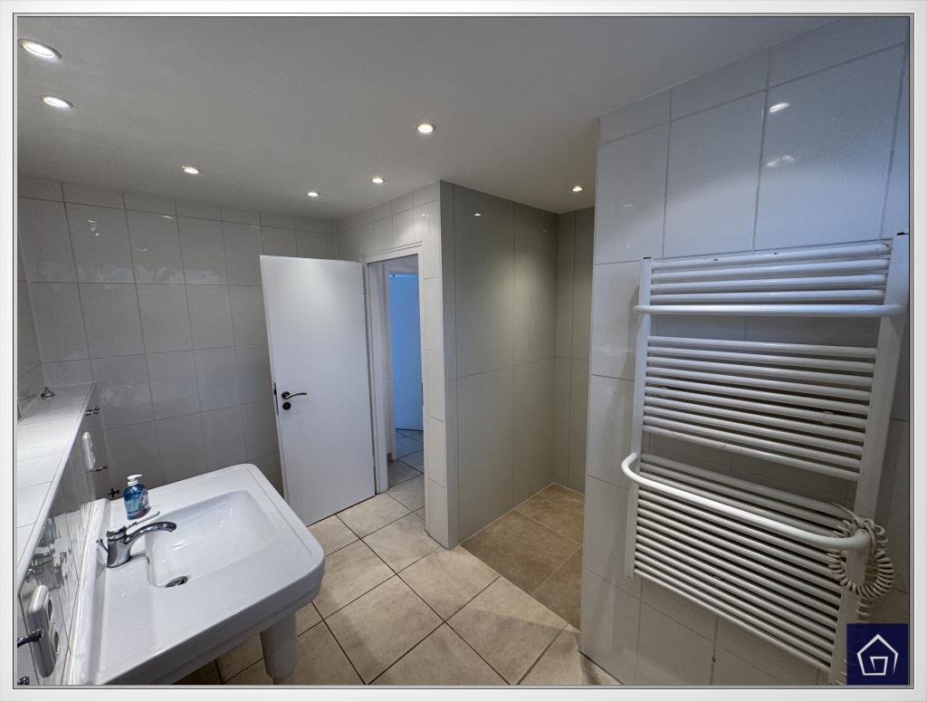 Badezimmer 1