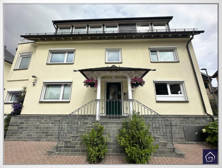 Charmantes & kernsaniertes Einfamilienhaus mit moderner Ausstattung in Kronberg / Oberhöchstadt